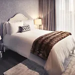 Mathias Boutique Stays By Viadora